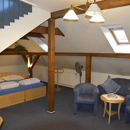 Hotel Zlaty Lev Jablonec nad Nysą Zewnętrze zdjęcie