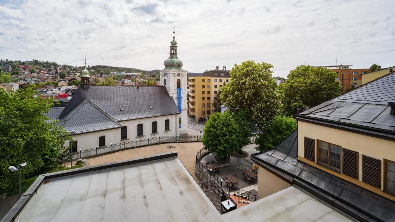 Hotel Zlaty Lev Jablonec nad Nysą Zewnętrze zdjęcie