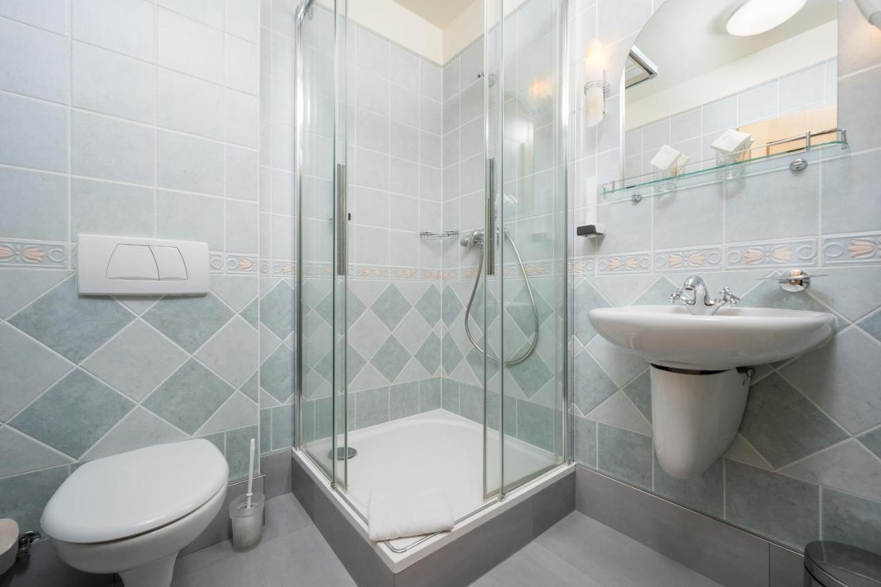 Hotel Zlaty Lev Jablonec nad Nysą Zewnętrze zdjęcie